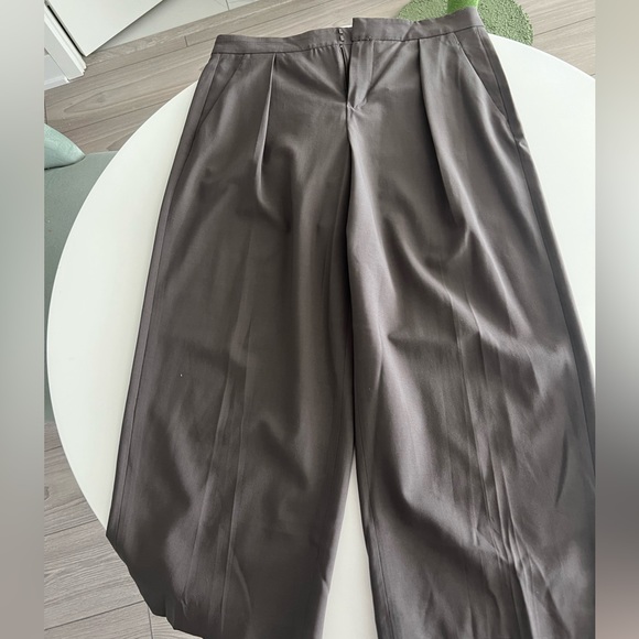 Aritzia Babaton tailored wide leg cropped pants - Picture 3 of 6